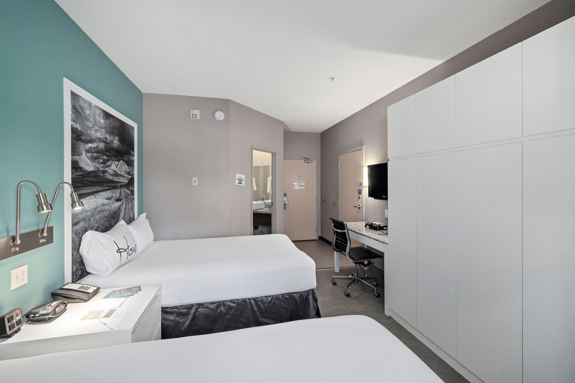 Home Inn Medicine Hat Bagian luar foto
